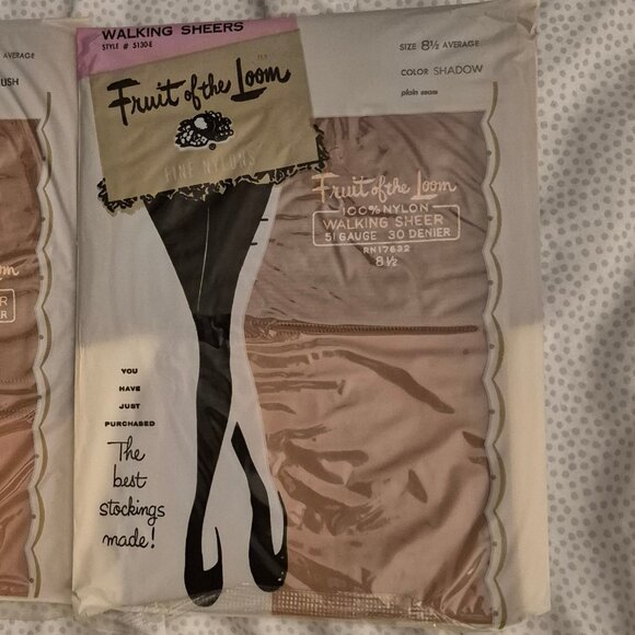 Vintage" Fruit of The Loom " Sheer stockings. Unopened package ,8 1/2. - Picture 1 of 2